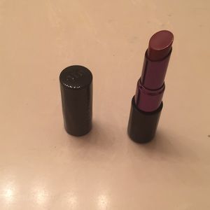 Urban Decay red lipstick